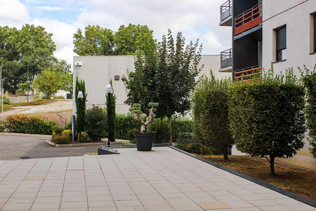 Alezan Hotel & Residence Toulouse Exterior photo