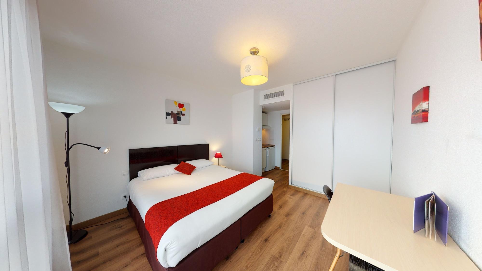 Alezan Hotel & Residence Toulouse Exterior photo
