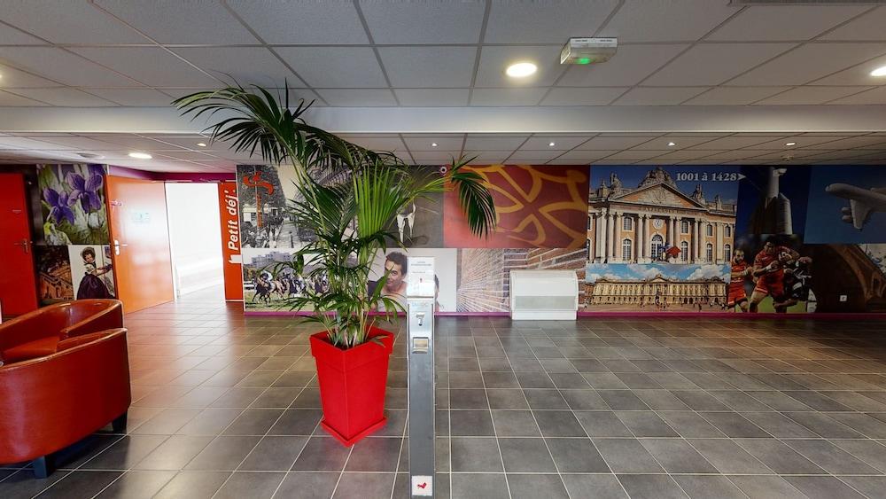 Alezan Hotel & Residence Toulouse Exterior photo