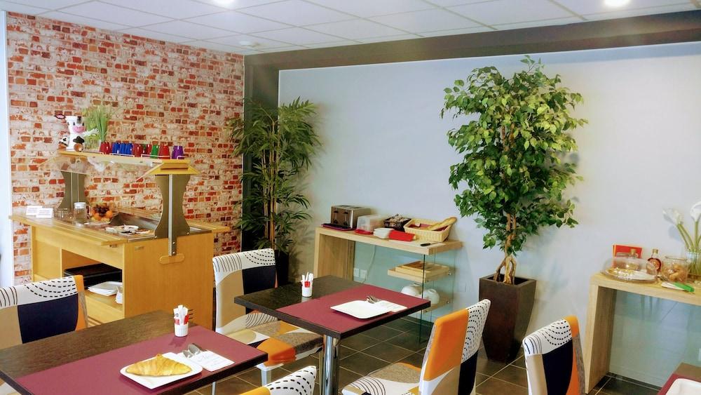 Alezan Hotel & Residence Toulouse Exterior photo